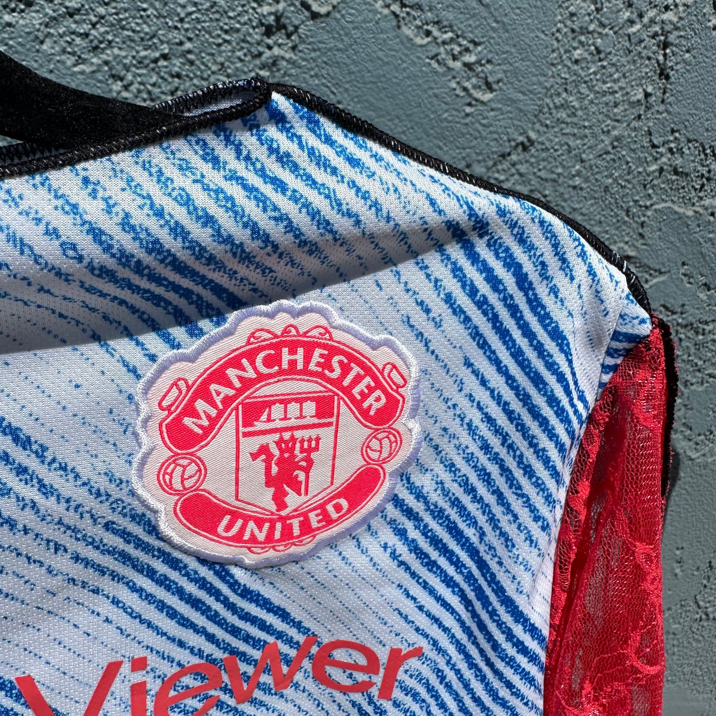 Hood Baby Manchester United Jersey M-L