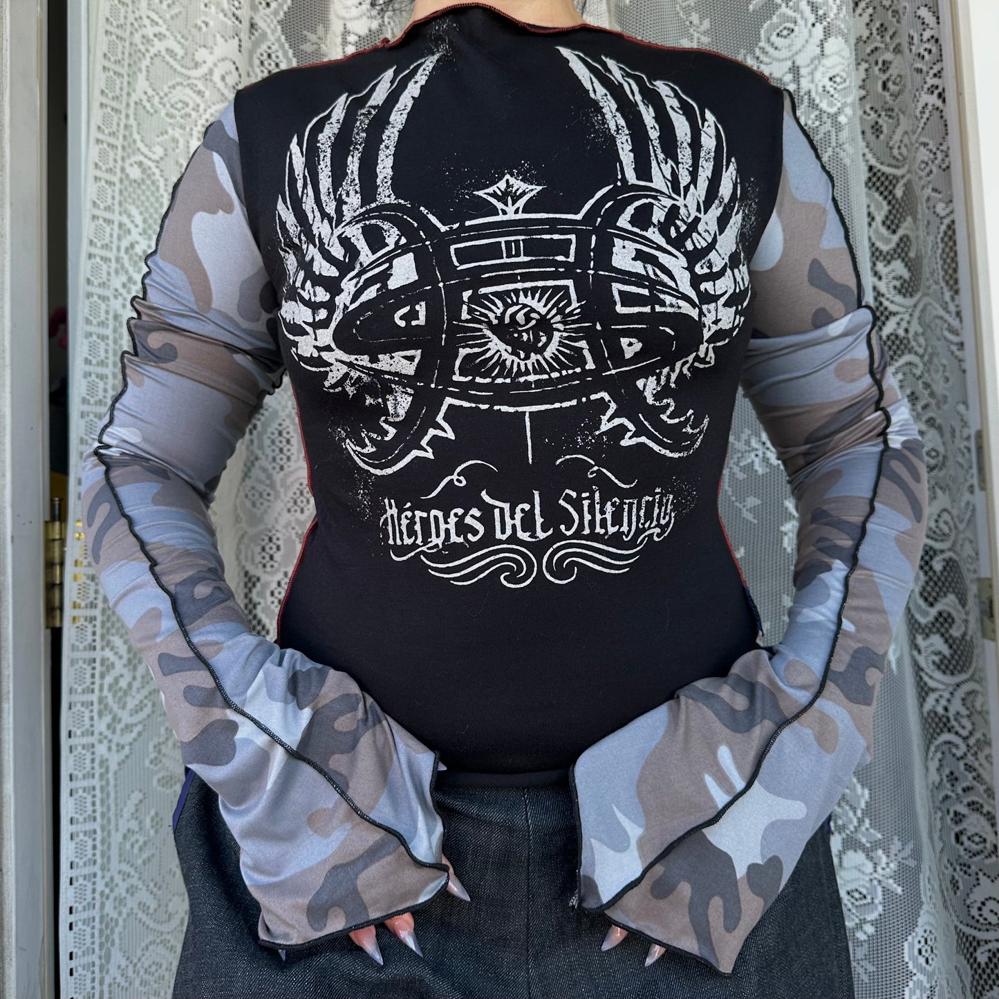 Heroes Del Silencio Long Sleeve (Choose Size)