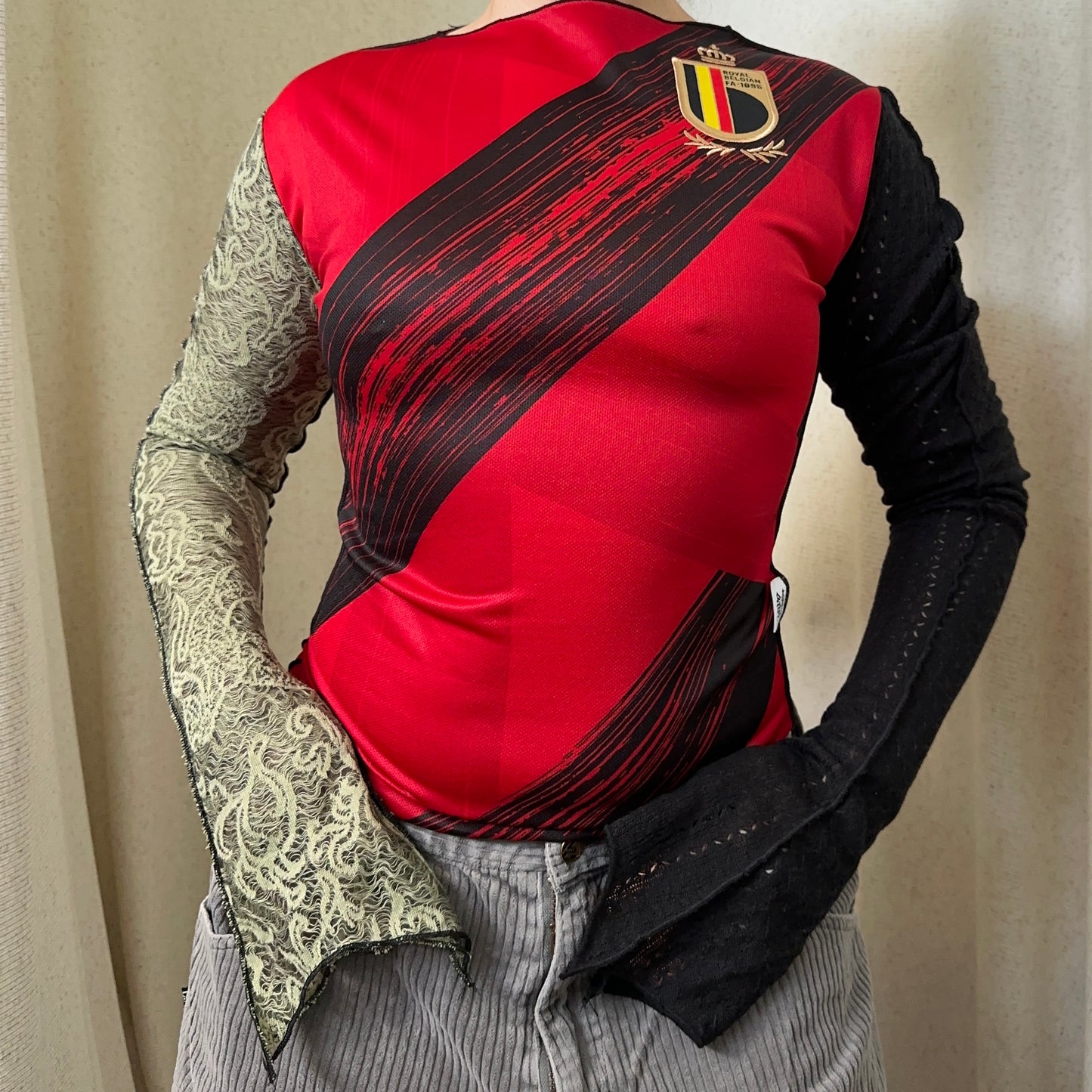 Hood Baby Belgium Sz S-M Jersey