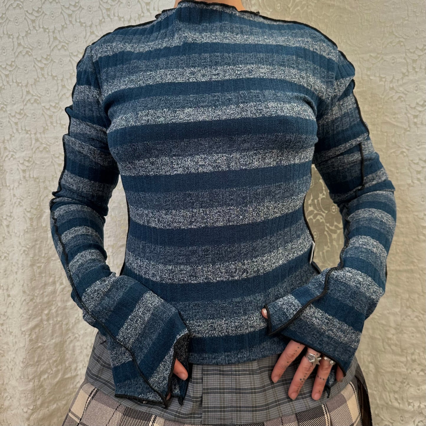 Elongated Striped Blue Long Sleeve Top Sz S-M