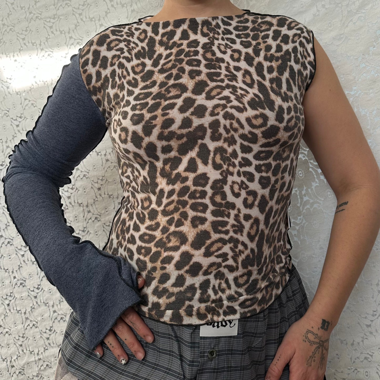 Elongated One Long Sleeve Top Sz S-M