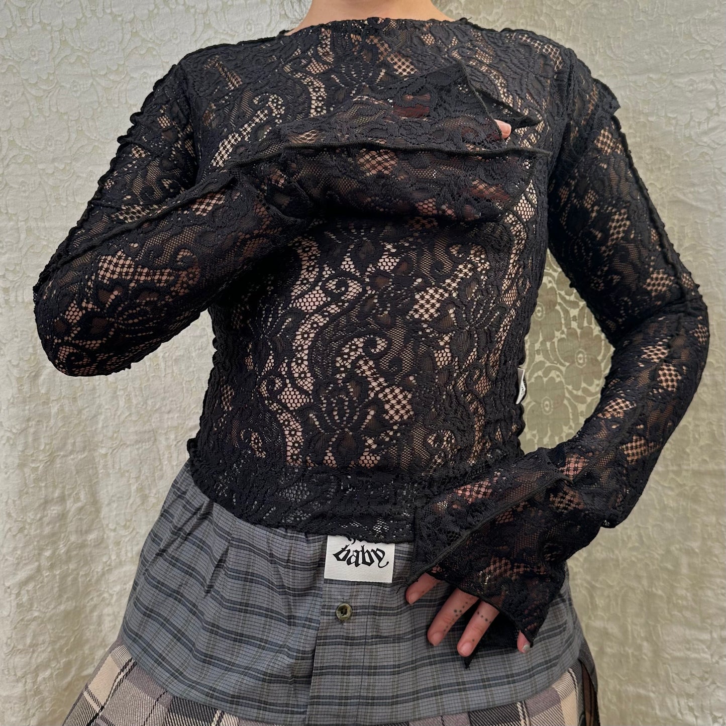 Elongated Black Lace Long Sleeve Top Sz S-M